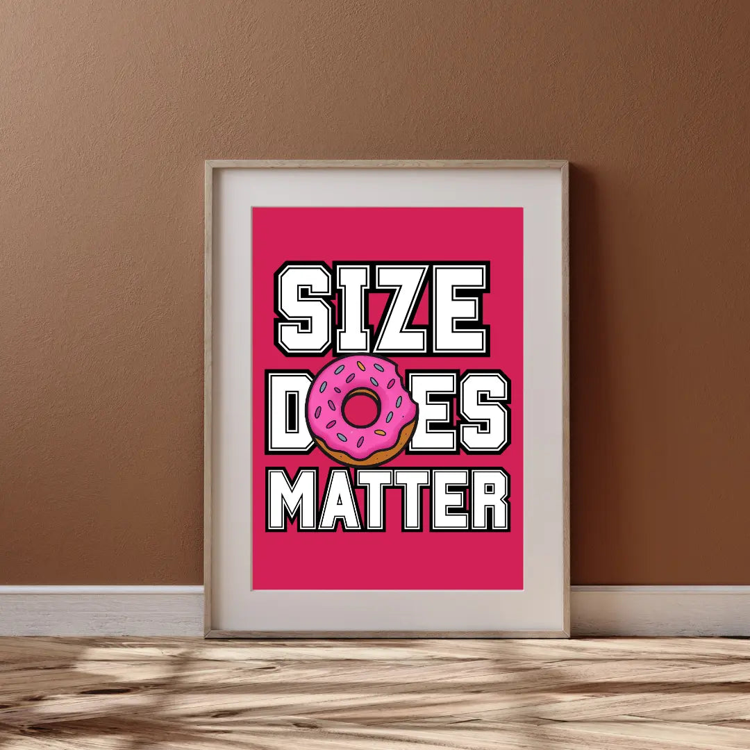 ForWalls.eu - Plakat Size Does Matter - Minimalist poster with bold white text "SIZE DOES MATTER" on pink, replacing the "O" with a pink frosted donut illustration. - humor, plakat, typografia