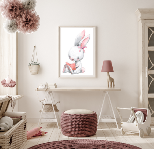 Plakat Króliczka Czytająca Książkę 30x40 cm  ForWalls.eu