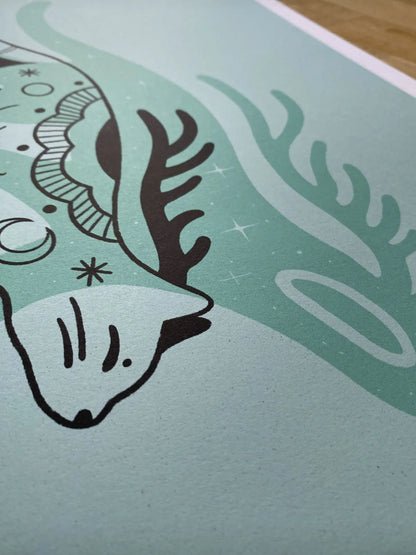 ForWalls.eu - Plakat Kot - Minimalist cat illustration in black lines on muted green Corn Crush textured paper with decorative celestial motifs. - Luiza Kwiatkowska, plakat, print, Soul Animals