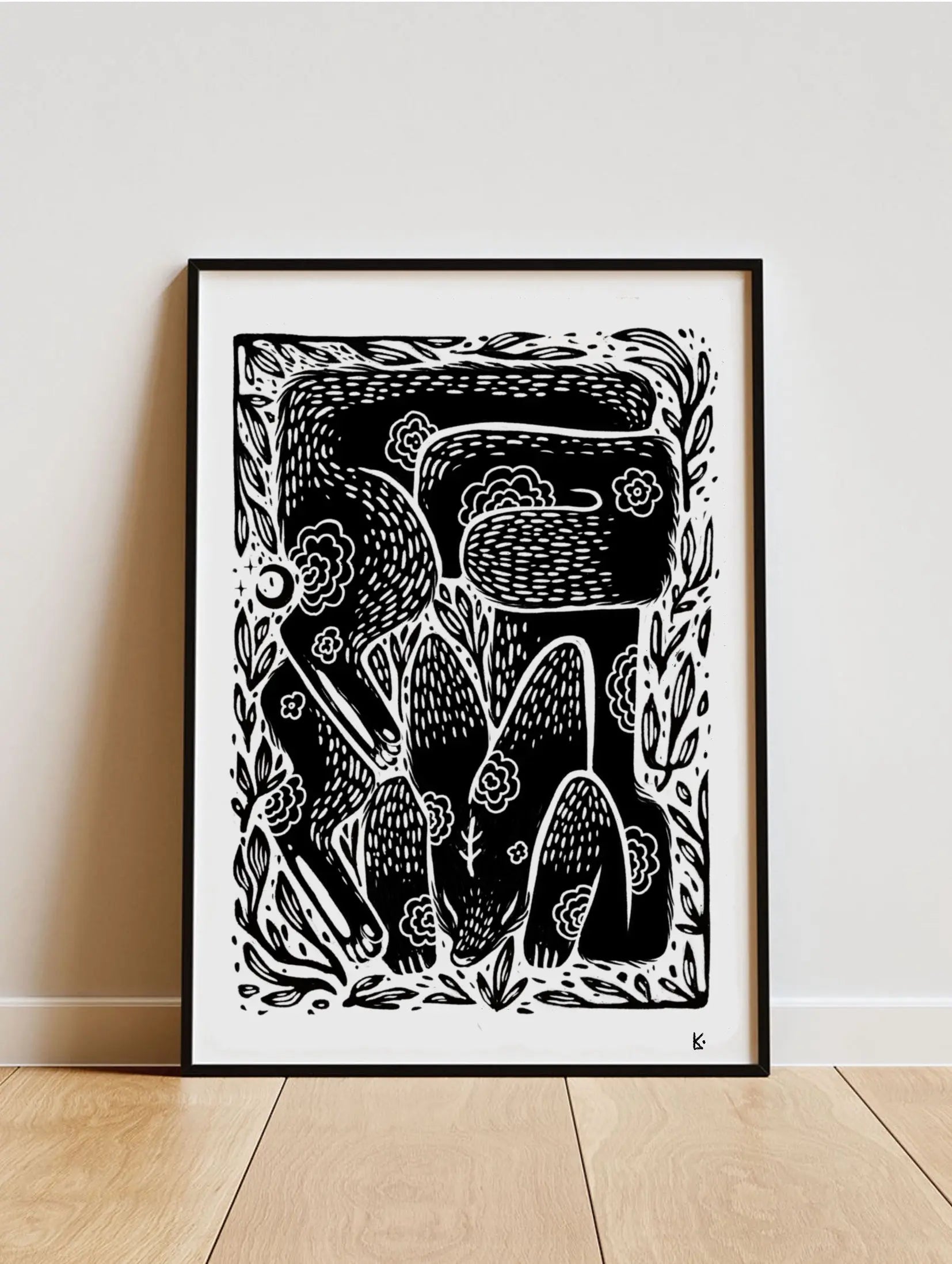 ForWalls.eu - Plakat Lisek - Black and white minimalist poster featuring a stylized fox surrounded by intricate leaf and floral patterns, framed in black. - Luiza Kwiatkowska, plakat, print